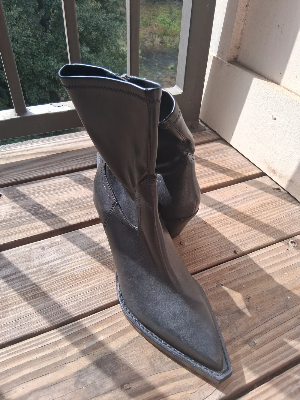 Dolce Vita Black Leather Pointed Toe Block Heel Ankle Boots
